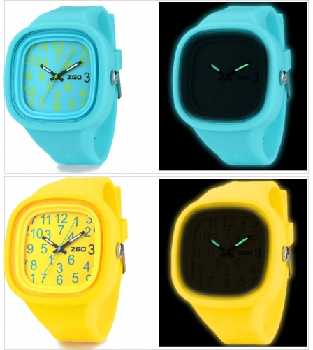 Glow in Dark Silicone Jelly Wrist Watch para o dia de Natal