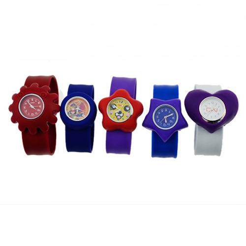 A promoção barata Multi Style Colorful carton kids watch